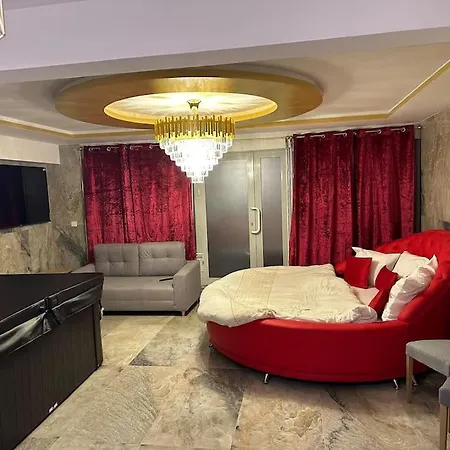 Golden - Jacuzzi * Ruan