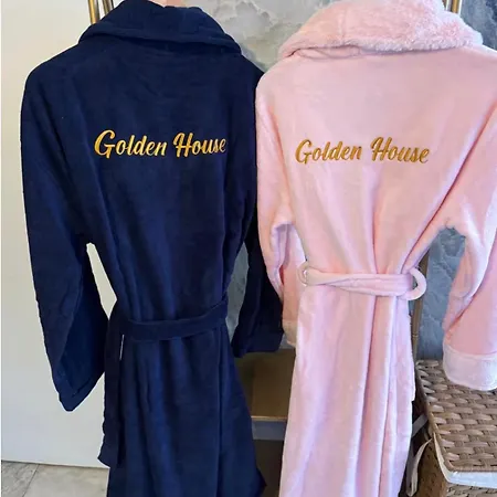 Golden - Jacuzzi *
